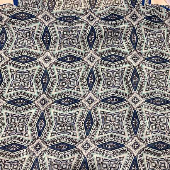 Eyeshadow Blue Geometric Women's Top - Picture 11 of 11